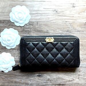 Chanel caviar wallet 